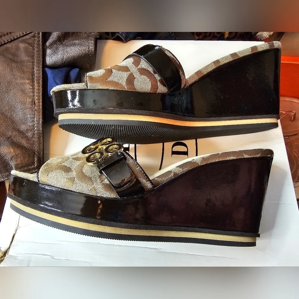 AUTHENTIC GENUINE COACH SIGNATURE C WEDGE SANDALS SHOES SIZE 11